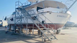 Navaltecnosud Boat Stand presents new access ladders for shipyards