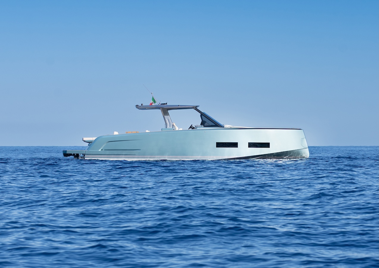 Pardo 43 side view