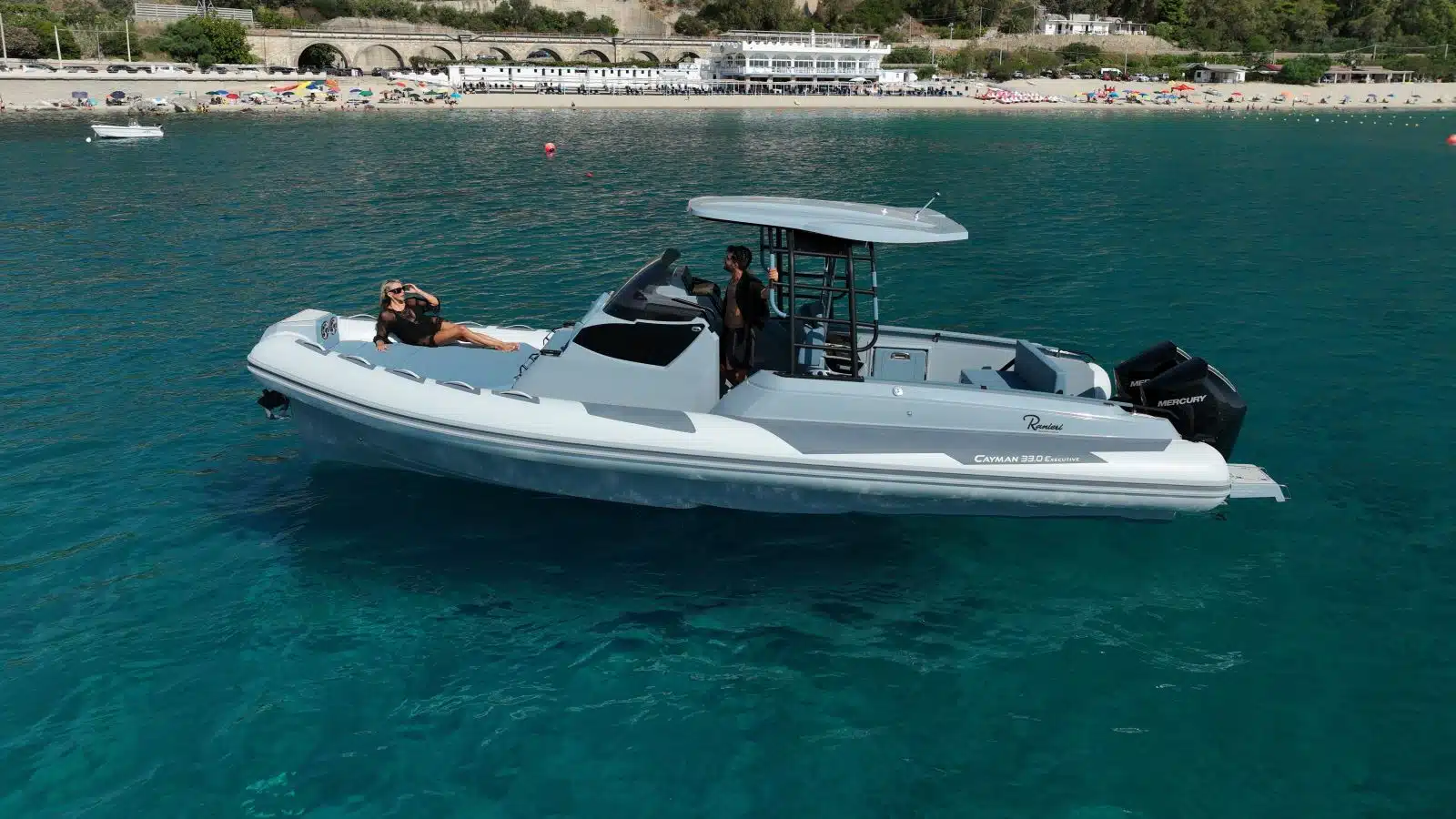 Ranieri Cayman 33.0 Executive