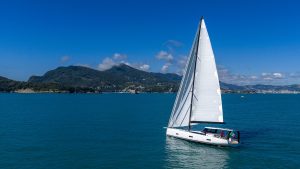 ICE 64 Explorer, the video test: elegance and performance for sailing around the world