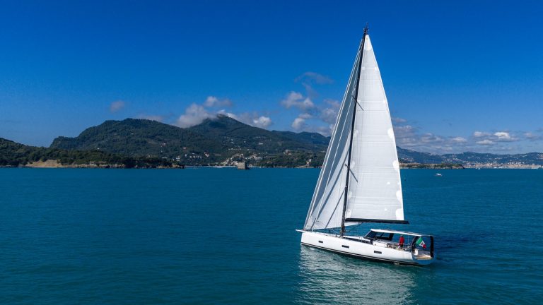 ICE 64 EXPLORER PHOTO