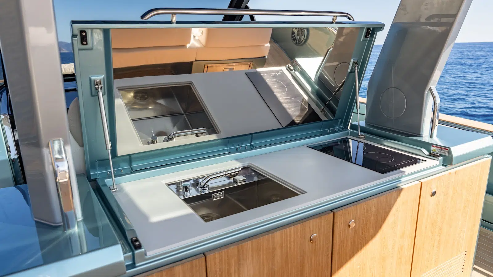 Pardo 43 new outdoor galley