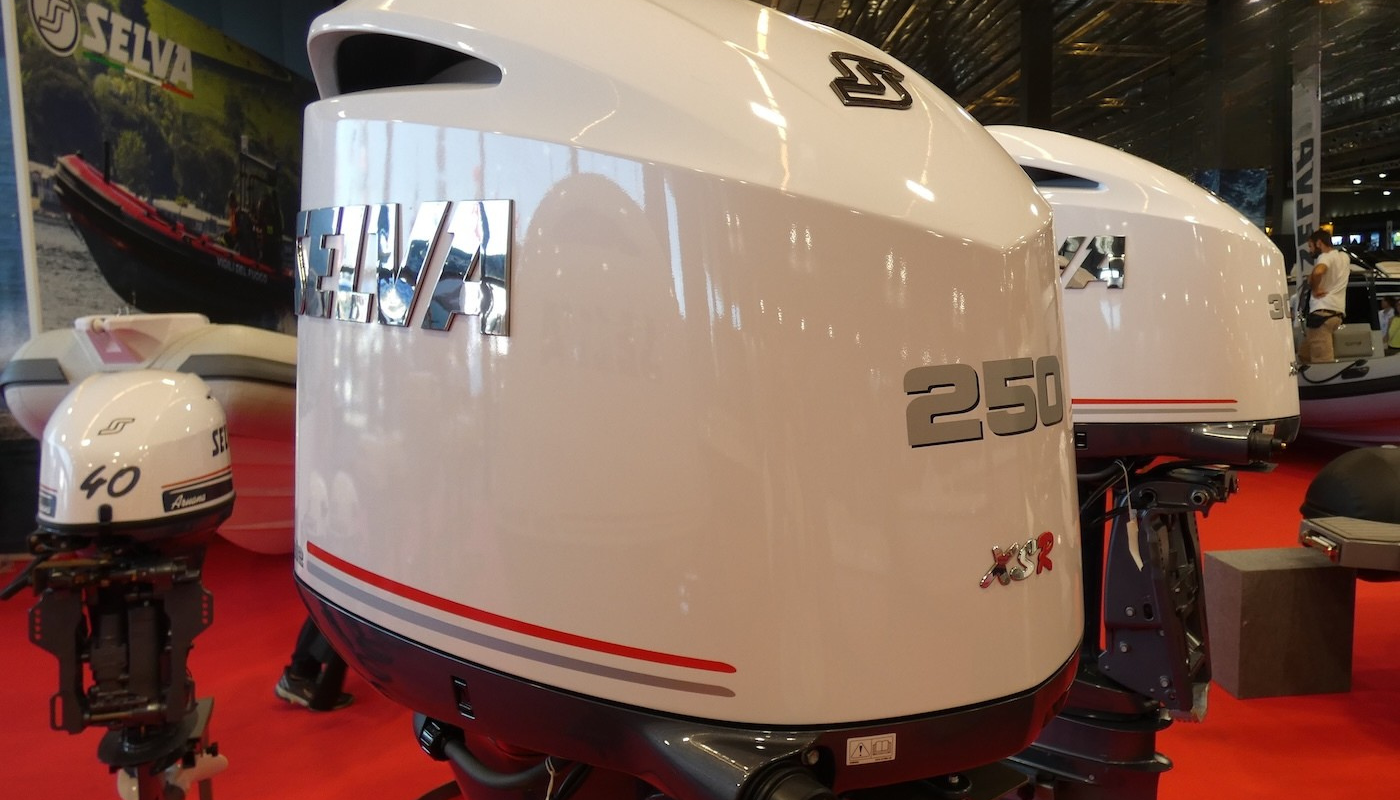 fueraborda ballena derecha 250 xsr fueraborda ballena derecha 250 xsr