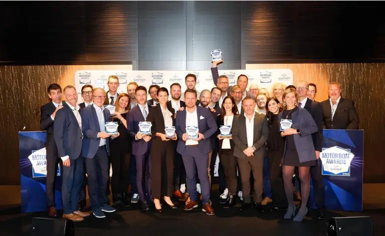 foto absolute yachts motor boat awards