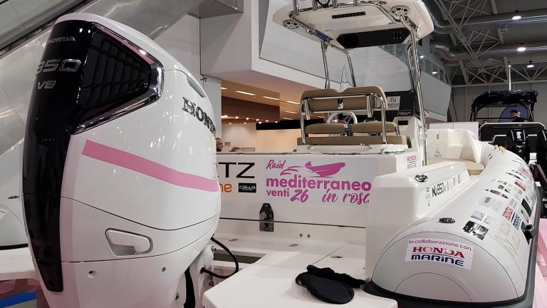 honda marine mediterraneo en rosa