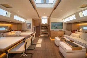 SALOON 2