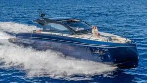 Beneteau Gran Turismo 50 Alpine: Prueba de mar de un buque insignia extraordinario
