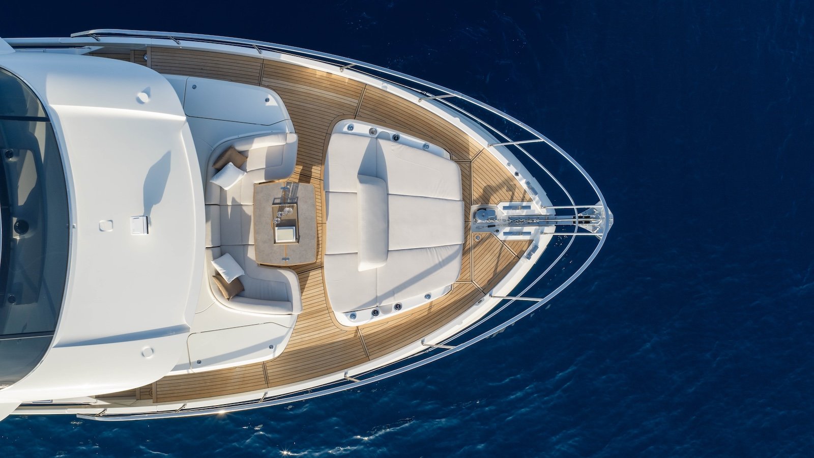 The bow of Absolute Navetta 66